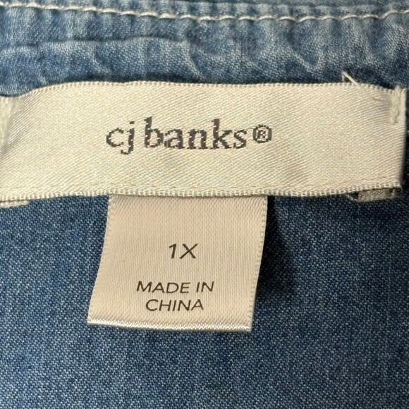 Studded Embellished 100% Cotton Light Wash Denim Shirt size 1X Coastal Cowgirl - Picture 9 of 10